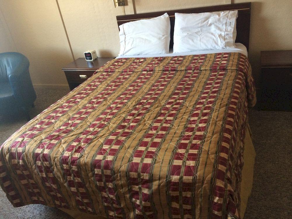 Townhouse Inn & Suites Klamath Falls Exterior foto