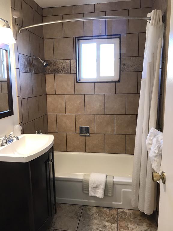 Townhouse Inn & Suites Klamath Falls Exterior foto